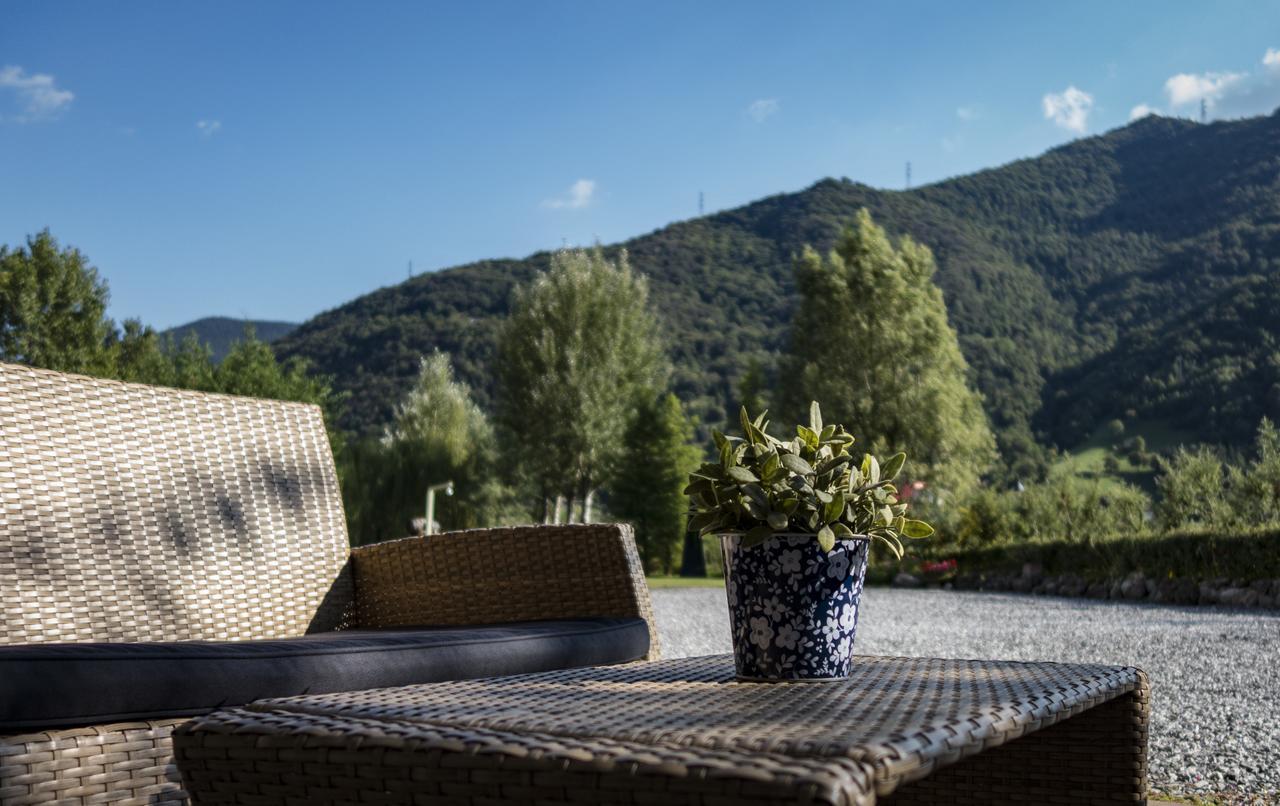 Albergo La Romanella Spinone Al Lago Exteriör bild