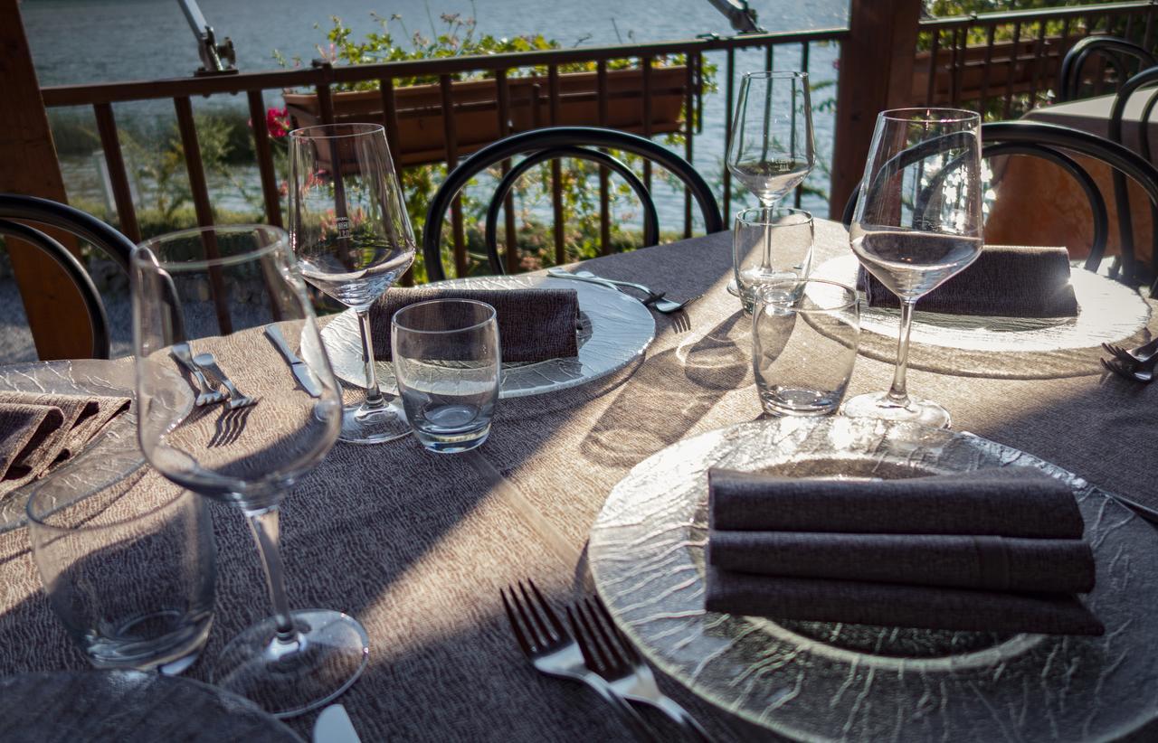 Albergo La Romanella Spinone Al Lago Exteriör bild