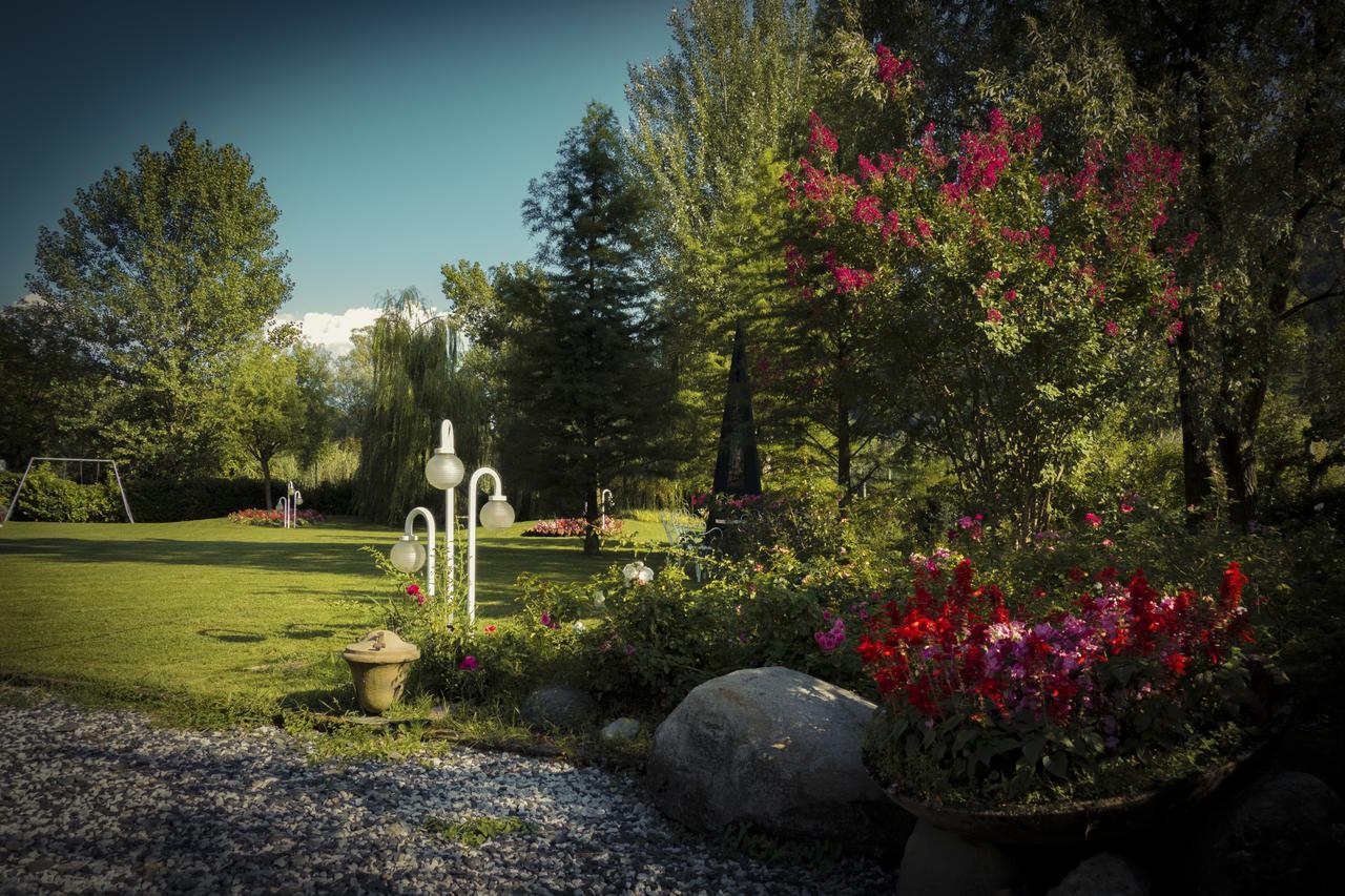 Albergo La Romanella Spinone Al Lago Exteriör bild